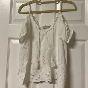 Abercrombie & Fitch open shoulder cut out white floral blouse